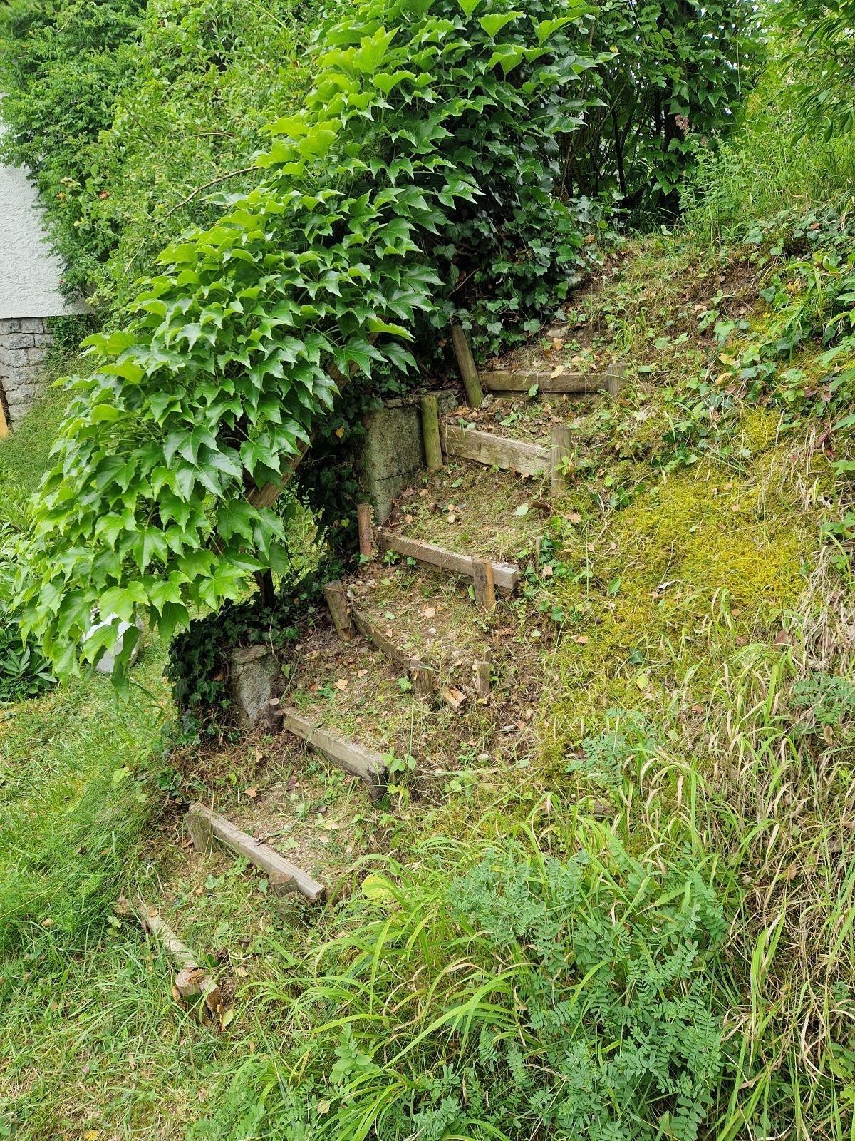 Melk Privatgarten, Steinbock, Abdeckkappen, Seitenblech rechts