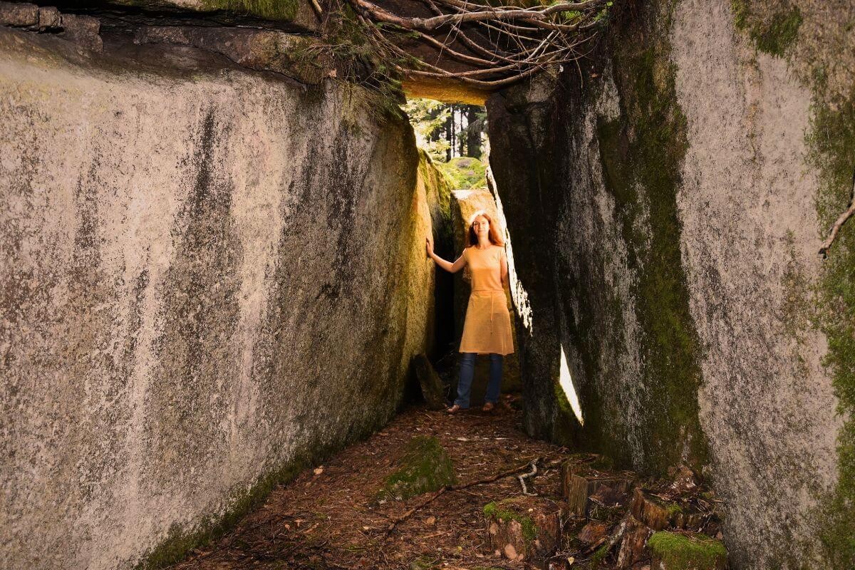 Autorin am Fantasy-Schauplatz