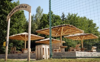 Sandstrand Schilfschirm Biberbeach Biberbach Chilloutarea