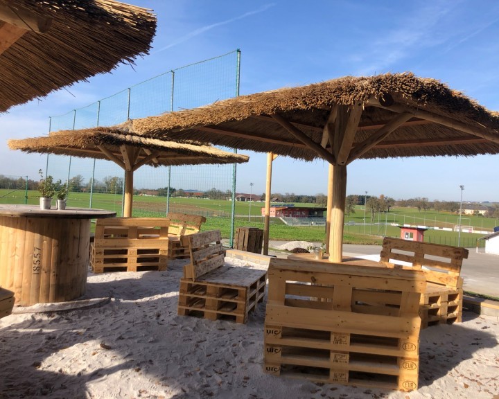 Sandstrand Schilfschirm Biberbeach Biberbach Chilloutarea