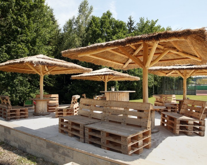 Sandstrand Schilfschirm Biberbeach Biberbach Chilloutarea