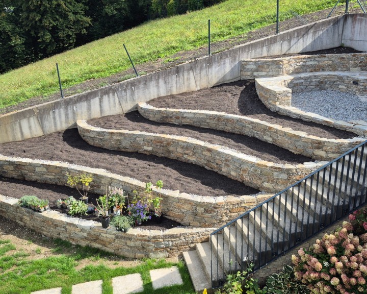 Garten S Steinmauer Natursteinmauer Terrassierung Staudenbeet