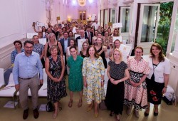 Gruppenfoto-mit-FBM.jpg