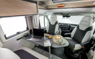 02-compact-cx-69-014_7d9a4fb1513728e2f39d0a7cd04d06ab