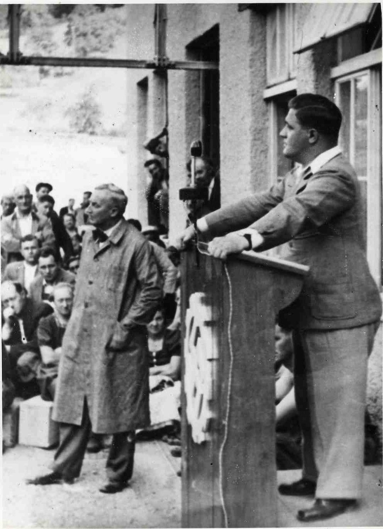 Kreisleiter Hermann Neumaier.jpg