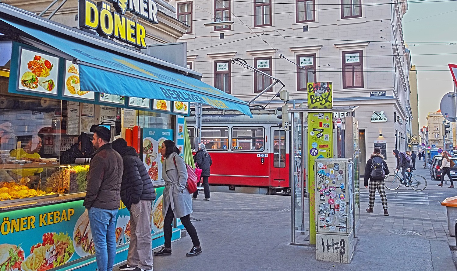 rooming-rebels_westbahnstraße_wien_vienna_2019_Berliner-Döner.jpg